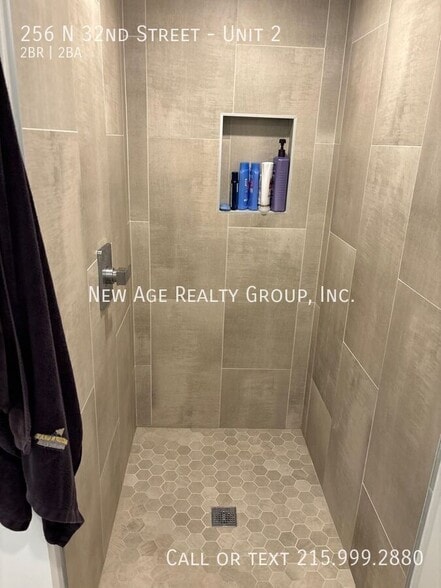 Building Photo - 256 N 32nd St