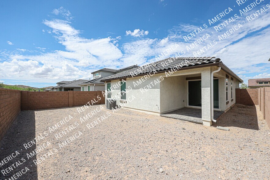 Building Photo - 8845 S 165th Ave
