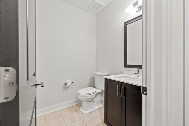 Building Photo - 297 Auden Ave