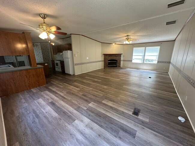 Building Photo - 16521 Timberwood