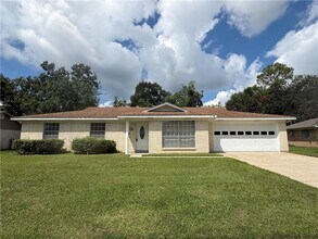 Building Photo - 1546 Wildwood Ln