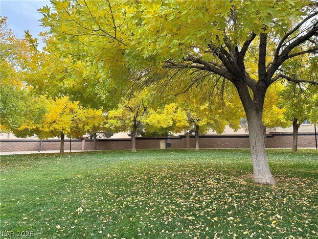 Building Photo - 9070 Vintage Wine Ave