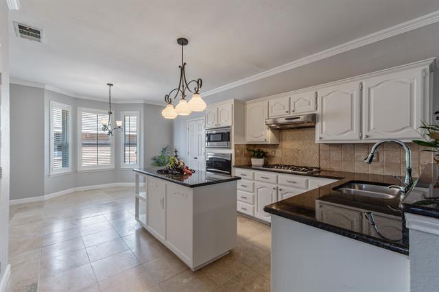 Building Photo - 1415 Normandy Ln