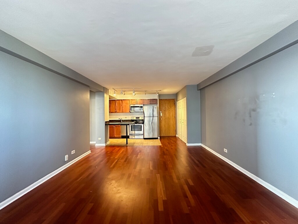 Building Photo - 4180 N Marine Dr