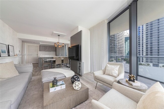 Building Photo - 801 S Miami Ave