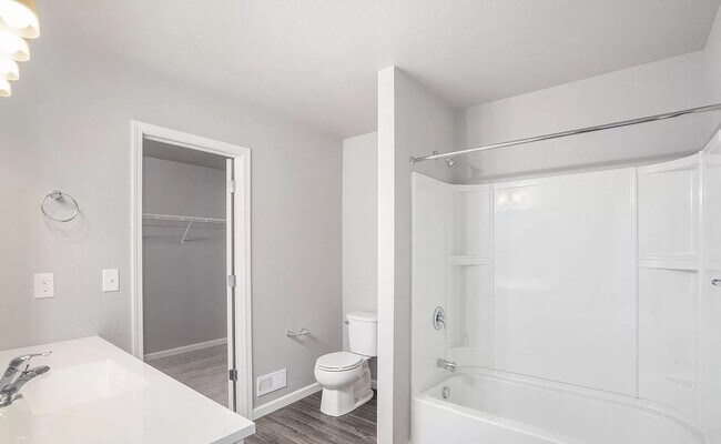 Building Photo - Beautiful Street With Newer Home for Lease
