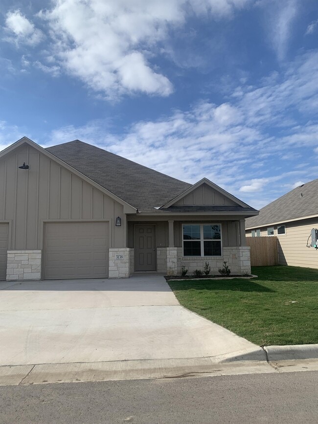 Primary Photo - 3138 Wasilla Dr