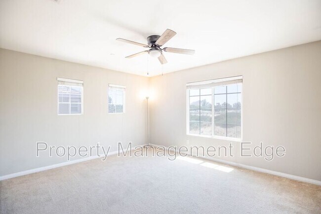 Building Photo - 1906 Flint Ct