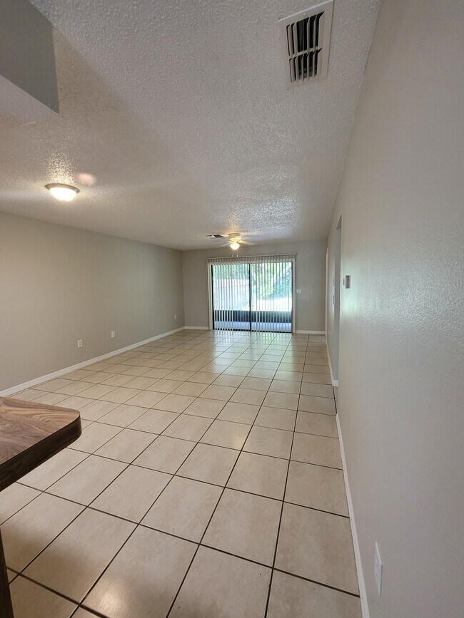 Building Photo - 8089 Omaha Cir