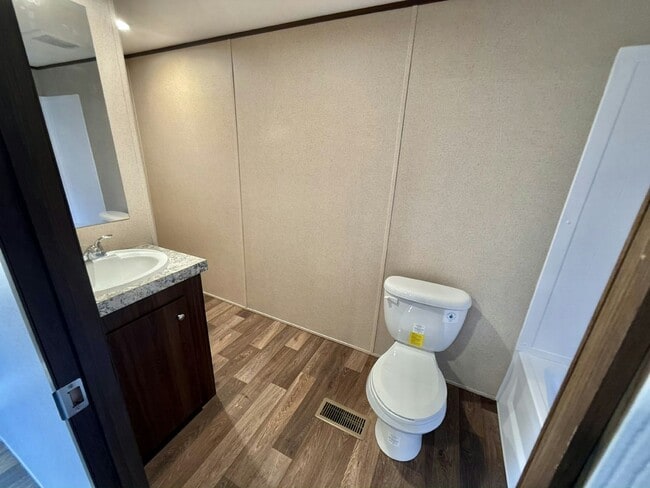 Building Photo - 751 Kernodle Ln