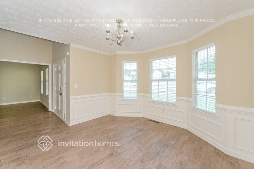 Building Photo - 559 Michael Cir