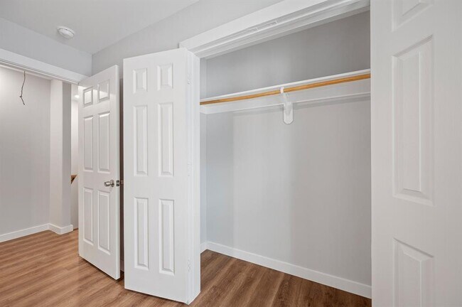 Building Photo - 6609 Bacher St