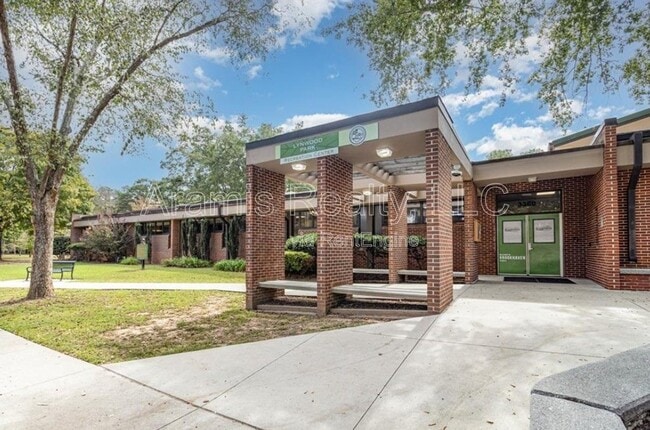 Building Photo - 3239 Osborne Rd NE