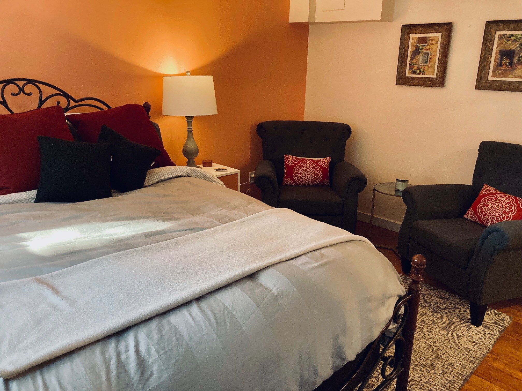 Building Photo - 2411 SE Main St