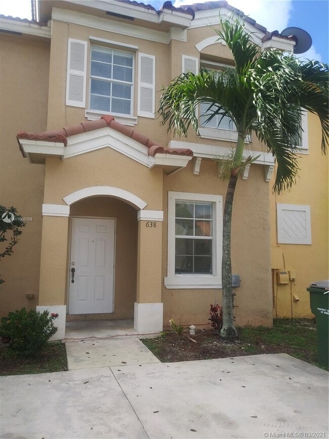 Building Photo - 638 E Mowry Ct