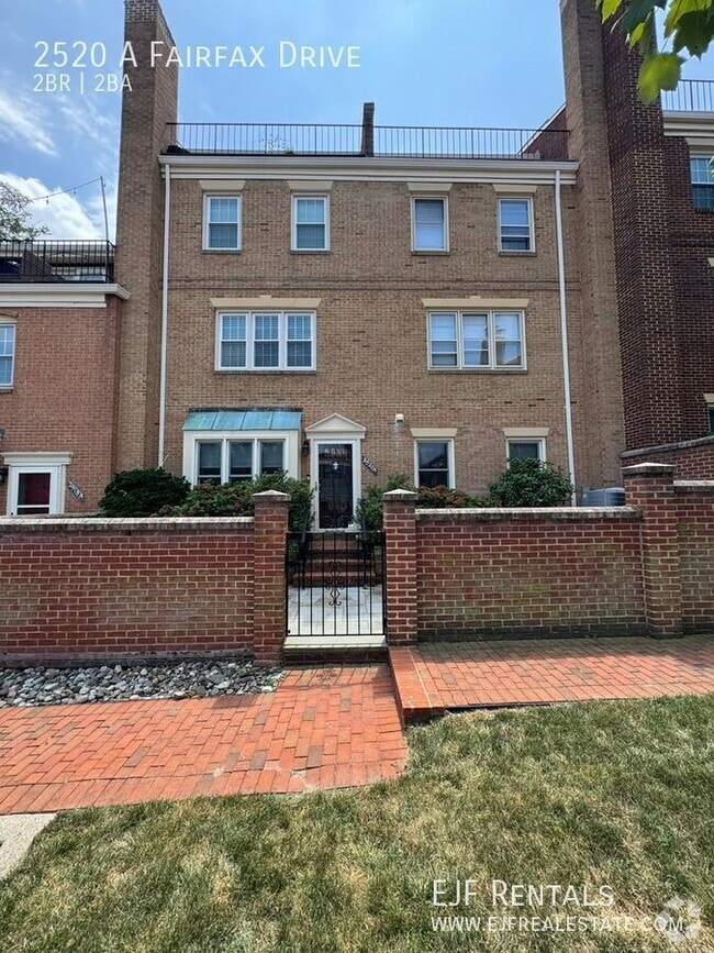 Building Photo - 2520 Fairfax Dr