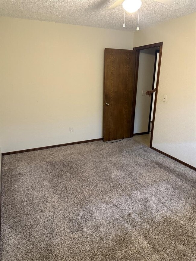 Building Photo - 1018 Summerton Pl