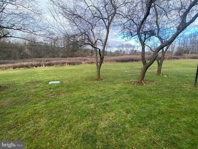 Building Photo - 504 Mountainview Dr