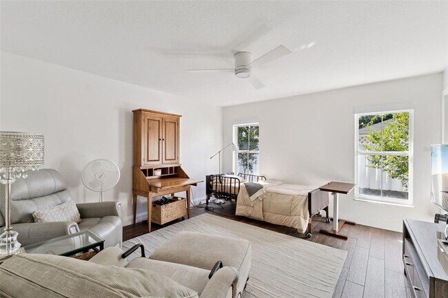 Building Photo - 132 Burks Cir