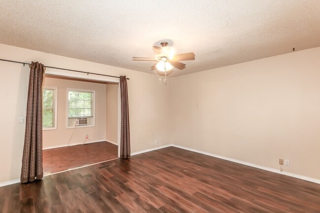 Building Photo - 3 Cortez Ln