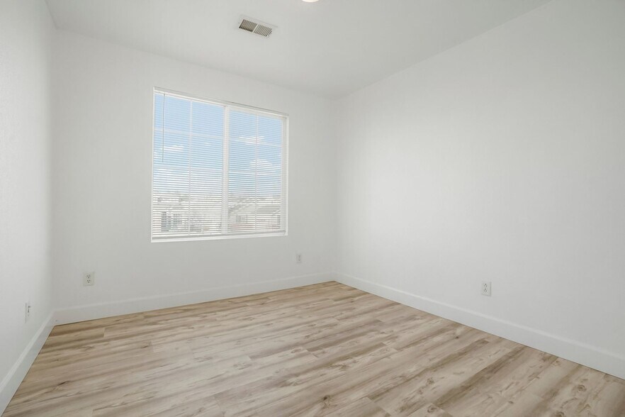 Building Photo - 11886 Trail Ct