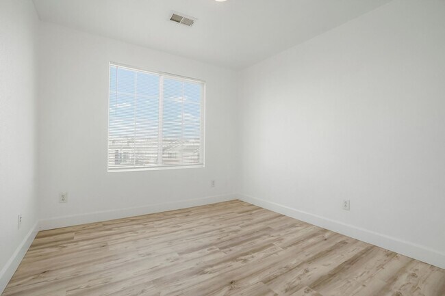 Building Photo - Charming 4BR House in Parker – $2,000 off ...