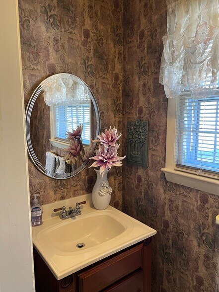 Building Photo - 5415 Tolson Rd