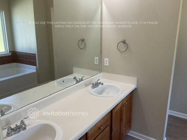 Building Photo - 1609 Deer Creek Ln