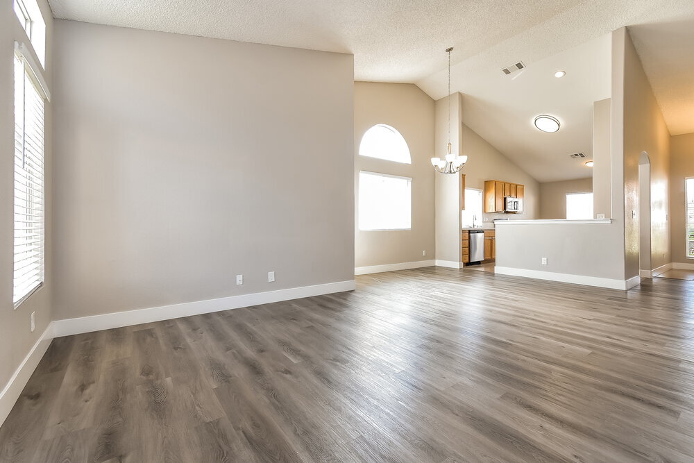 Building Photo - 5520 Red Sun Dr