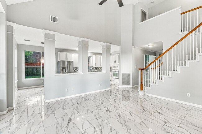 Building Photo - 1307 S Sandpiper Ct