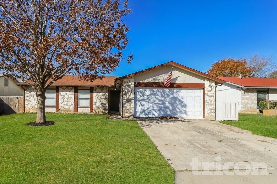 Primary Photo - 827 Thornedike Dr