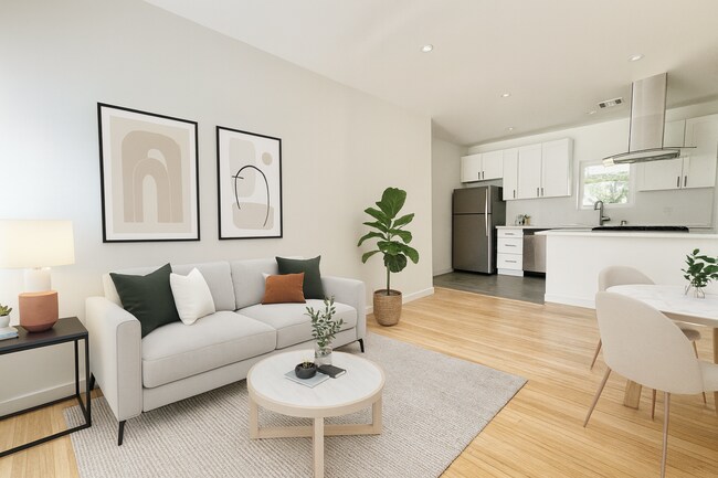 Building Photo - 515 3/4-518 Mariposa Ave