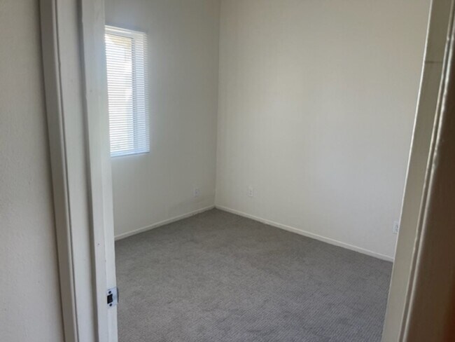 Building Photo - 66436 12th St