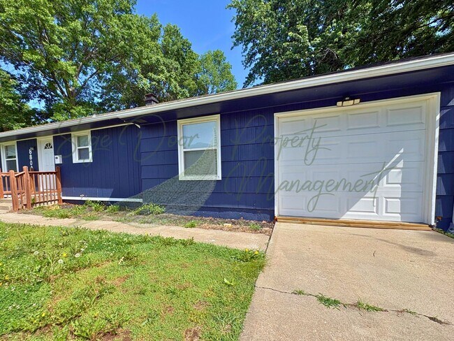 Building Photo - SINGLE FAMILY HOME IN RAYTOWN!!!