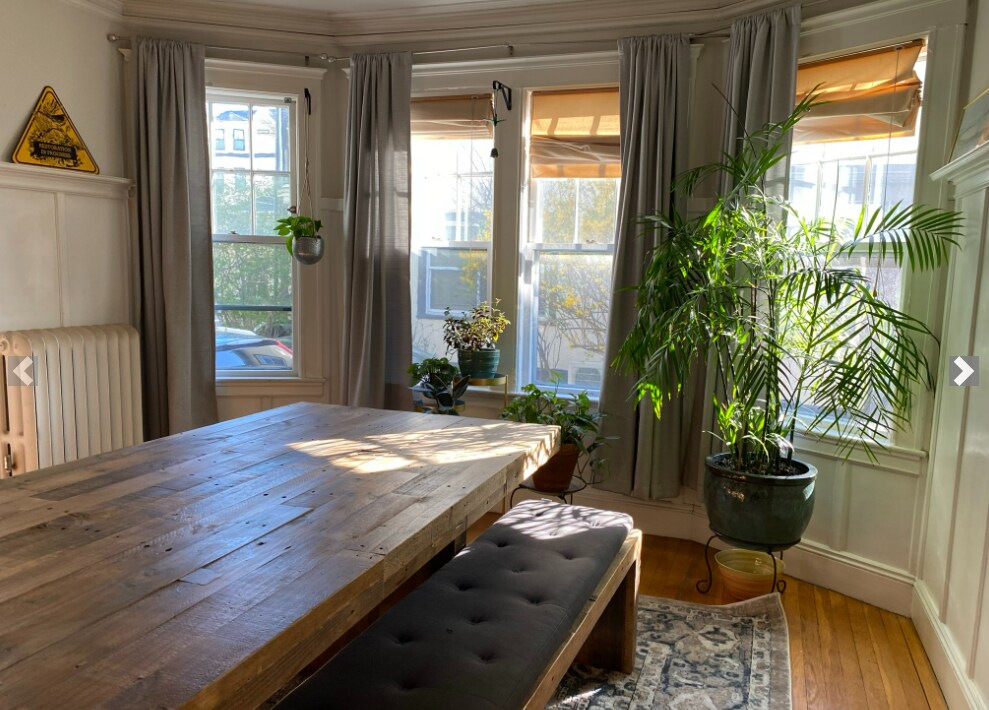 Building Photo - 32 Russell St