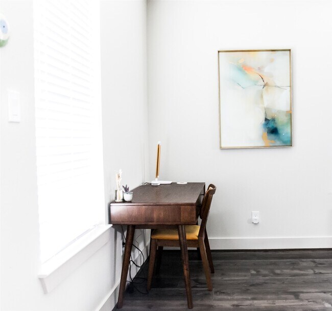 Building Photo - 5203 Burress Springs Ln