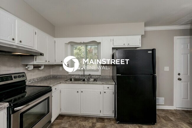Building Photo - 3 Bedroom Pet-Friendly Home in LOUISVILLE,...