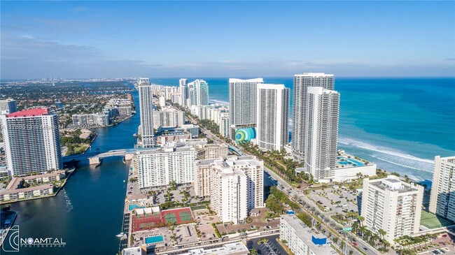 Building Photo - 1800 S Ocean Dr