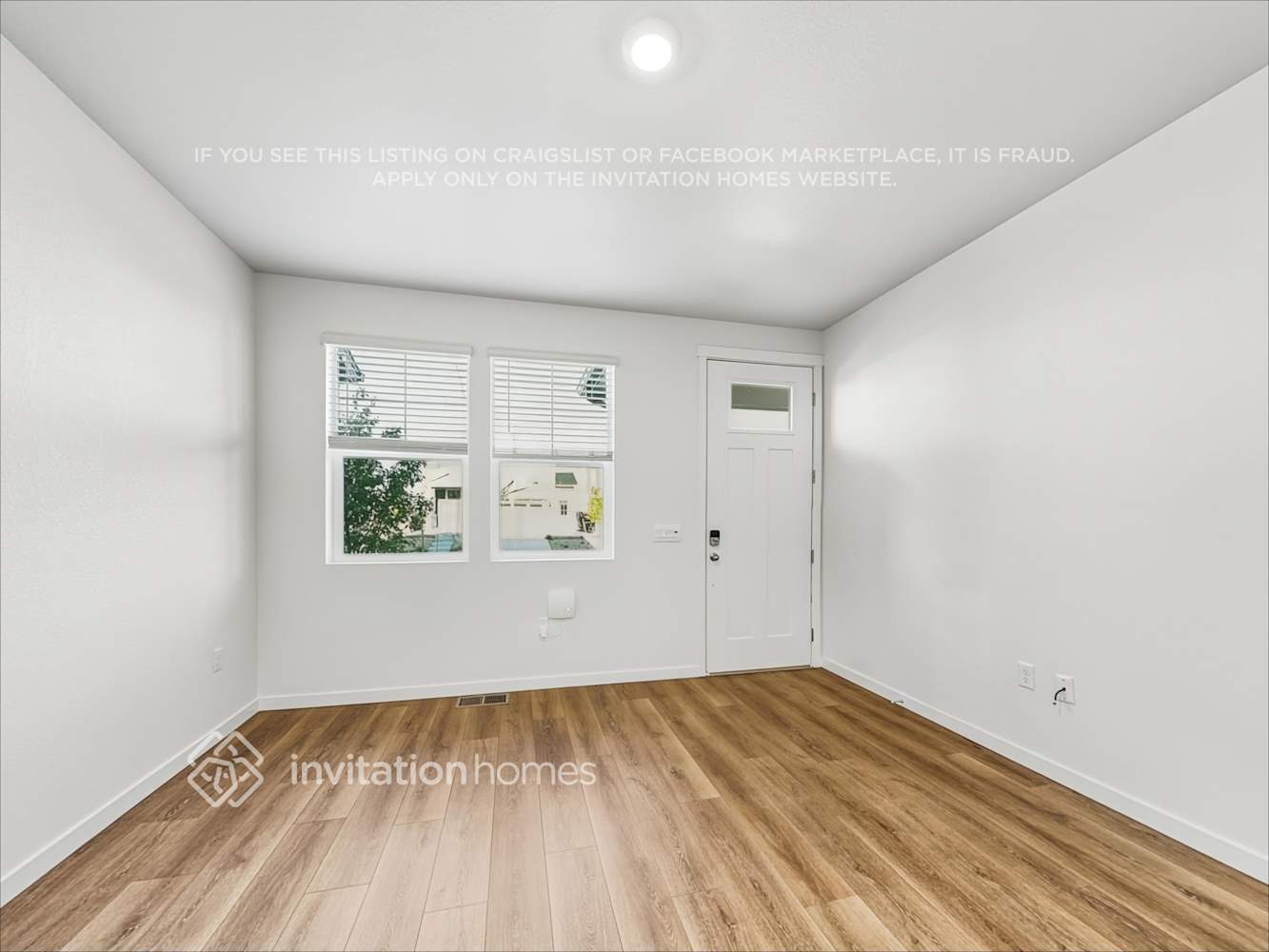 Building Photo - 289 S Uriah St