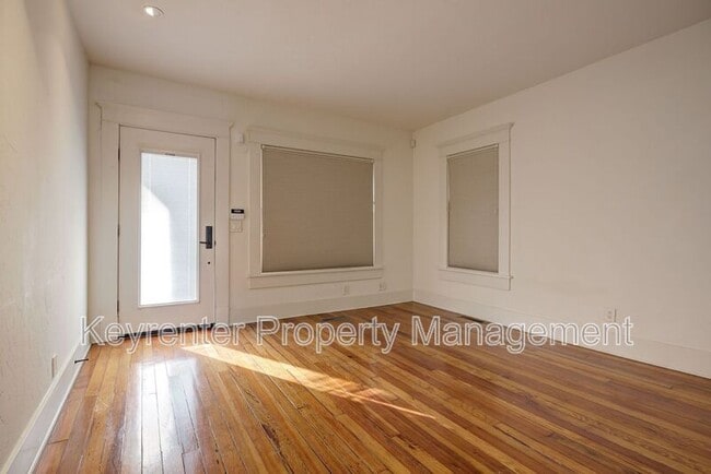 Building Photo - 812 NW 7th St