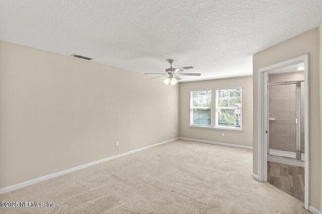 Building Photo - 12692 Josslyn Ln