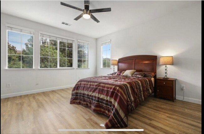 Building Photo - 4036 Escatta Ave