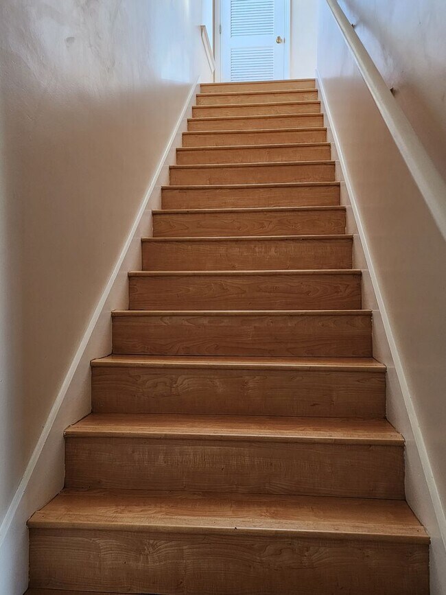 Building Photo - Palm Cove