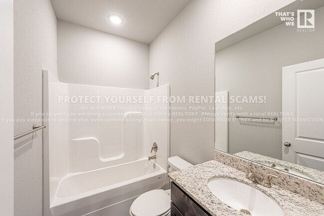 Building Photo - 211 Grove Ln