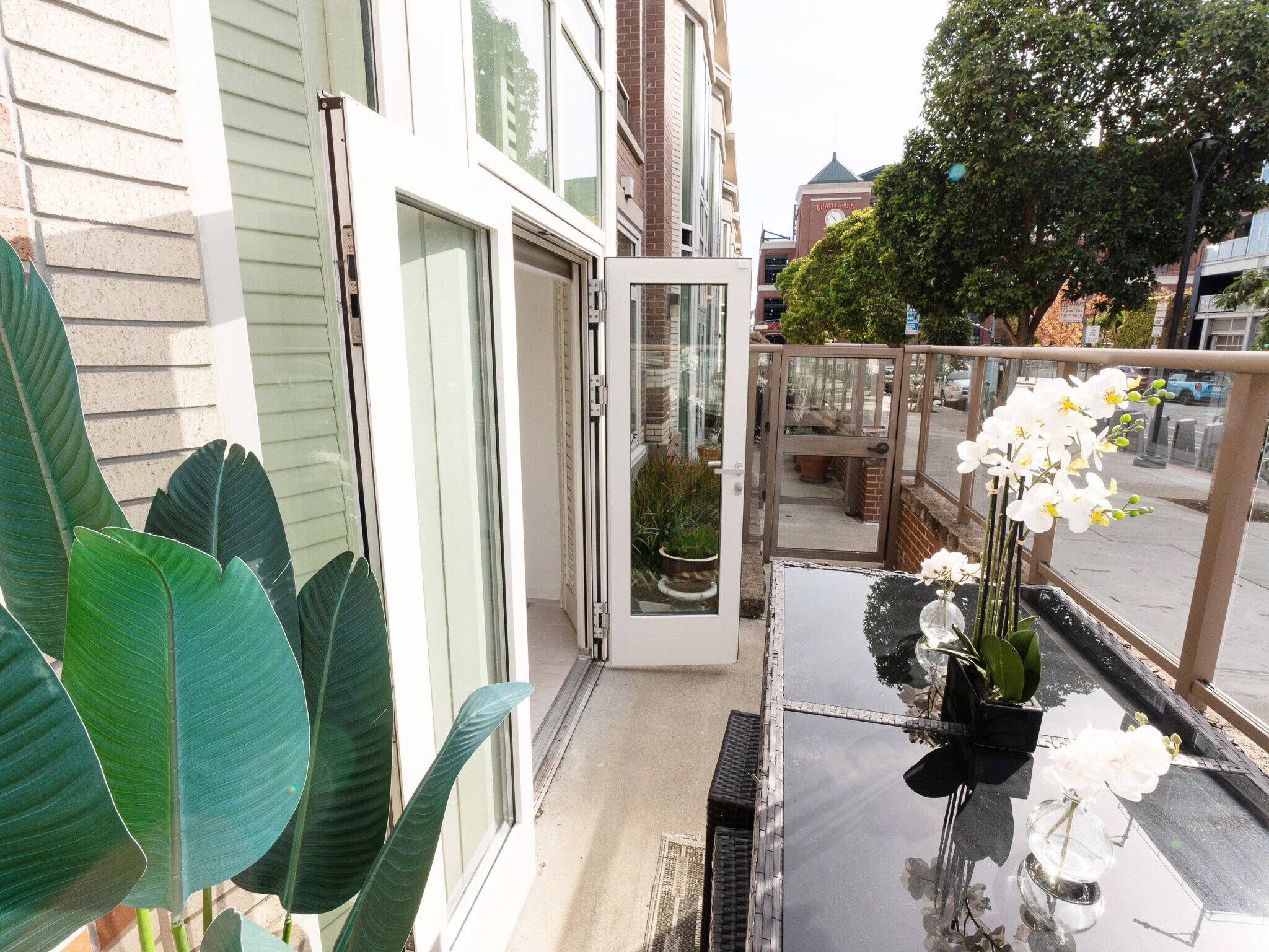 Building Photo - 88 King St