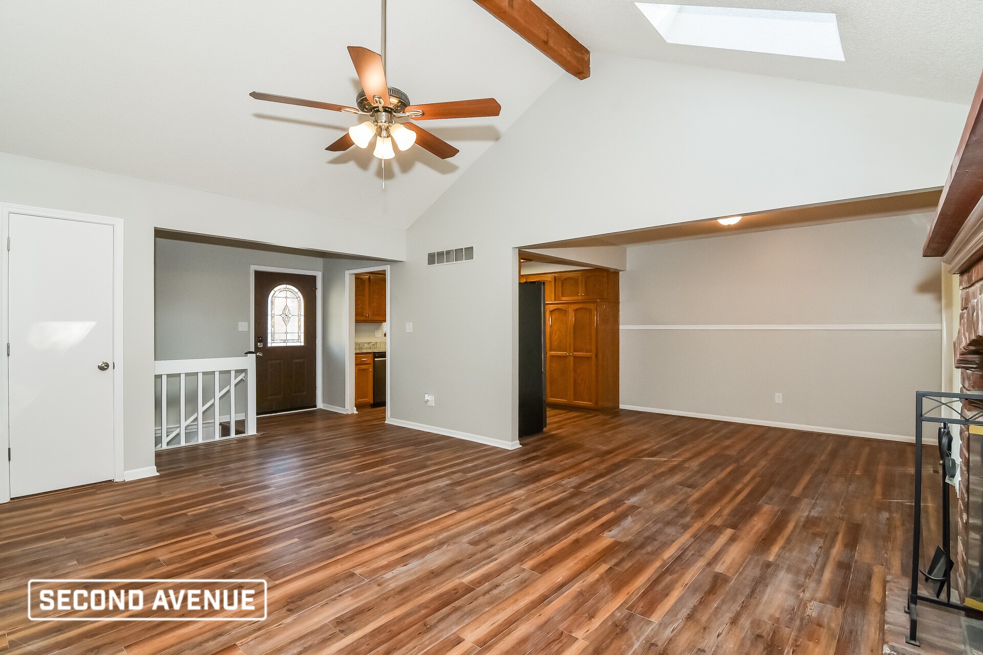 Building Photo - 716 SE Shamrock Ln