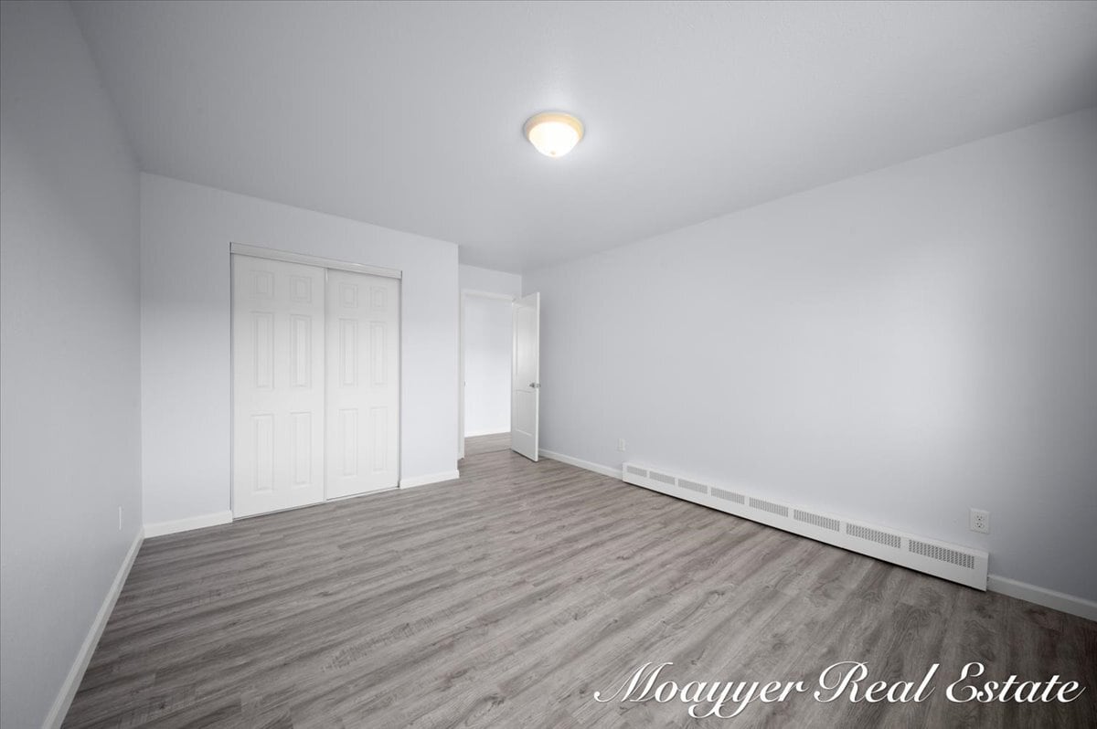 Building Photo - 1041 Abbey Ct