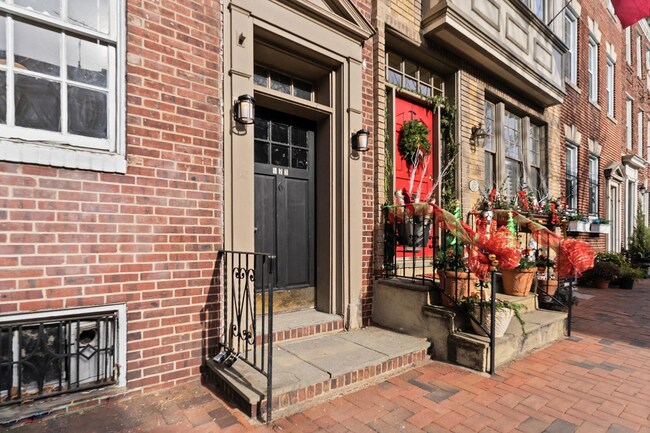 Building Photo - 623-25 Pine St