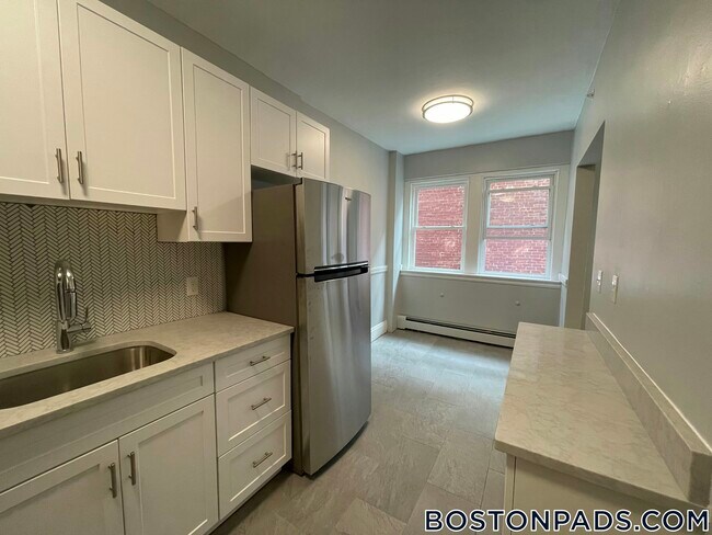 Building Photo - 233 Lafayette St