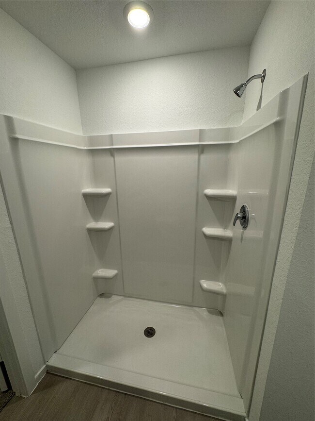 Building Photo - 16715 Old Wagon Wy